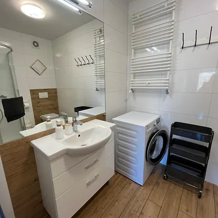 公寓 Apartament Polanki Z Basenem Blisko Plazy 科沃布热格